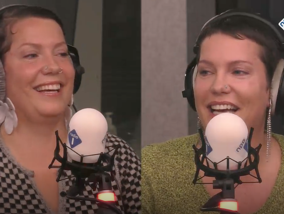 Documentaire 'Alleen Samen' volgt tweelingzussen Lisa en Chrisje: hoe is het om bijna onafscheidelijk te zijn?