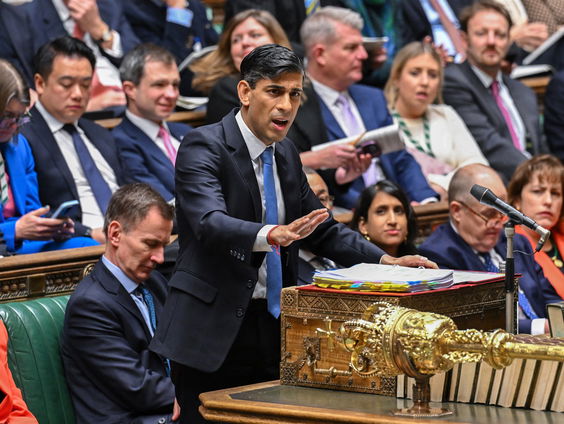 Rwanda-plan legt breuk in Sunaks partij bloot