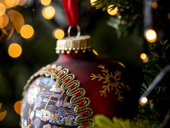 Hoe pak je de kerstballen het beste in? De wiskunde heeft het antwoord