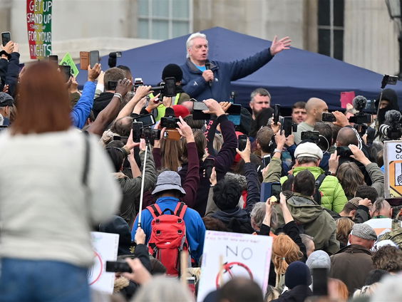 Complotdenker David Icke toegang tot Nederland geweigerd