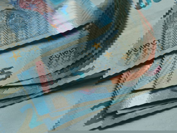 Stand.nl: 'Het enige antwoord op de inflatie is nu een forse loonsverhoging'