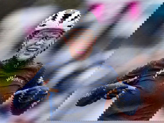 Het Rechterrijtje met Mischa Bredewold