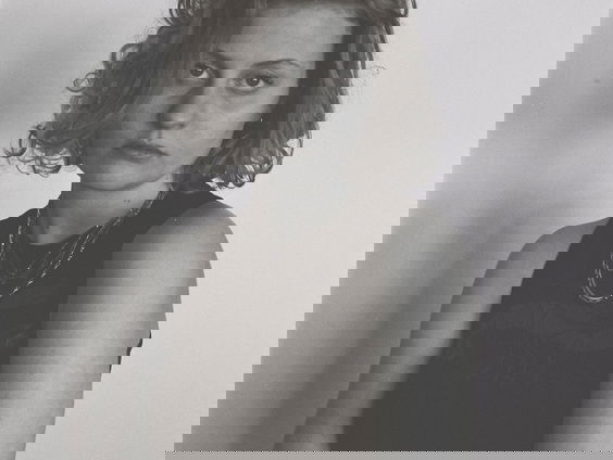 Jongstof - Noor, zangeres