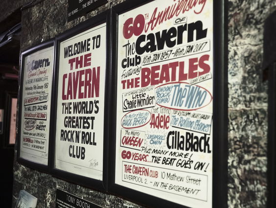 Hoe past het Songfestival in de rauwe muziekcultuur van Liverpool?