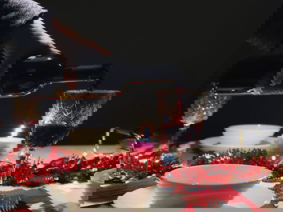 Hoe zorg je dat het gezellig blijft aan de kersttafel met familie?