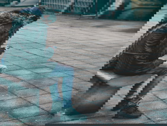 Huisarts Rutger Verhoeff maakt podcast over pesten: "Schaamte om het te vertellen"