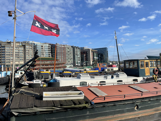 Is wonen op een woonboot goedkoper dan een huis?