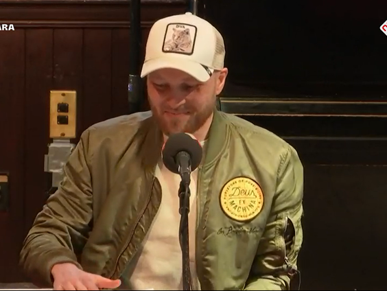 Comedian Arjen Lubach verruilt de tv-studio’s tijdelijk voor het theater met zijn nieuwe cabaretvoorstell ...