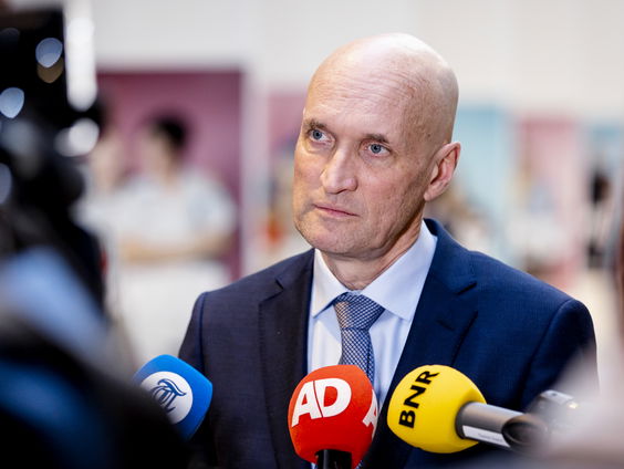 Heeft Ernst Kuipers' nieuwe rol als minister van Volksgezondheid invloed op de aankomende persconferentie?