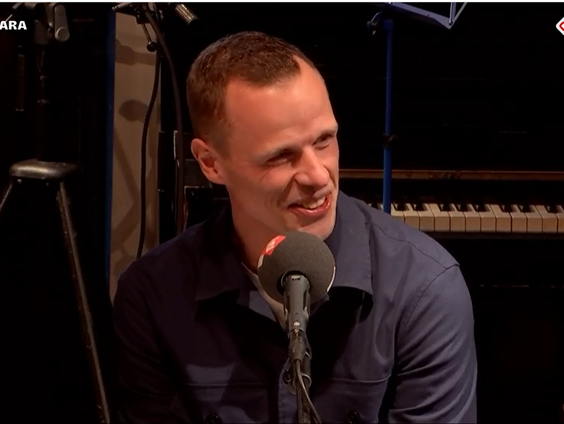 Welke hazen gaan wereldrecordhouder Kelvin Kiptum aan een tijd onder de 2 uur helpen? Hazen Niels Esmeije ...