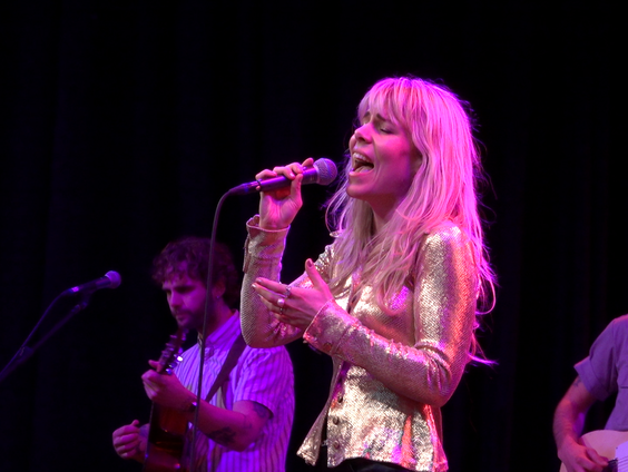 Blackbird - Falling Easy | live in Muziekcafé