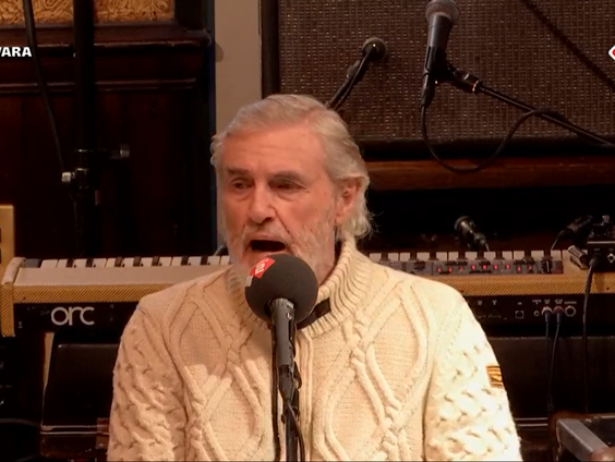 Tikkie terug, Jaap!’. FC Knudde bestaat 50 jaar en dat wordt gevierd met een biografie over het wilde lev ...