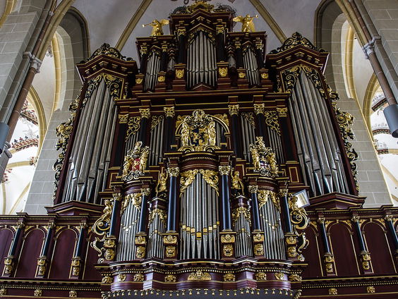 Gezocht: jonge orgelspelers die net zo enthousiast zijn als Lars!