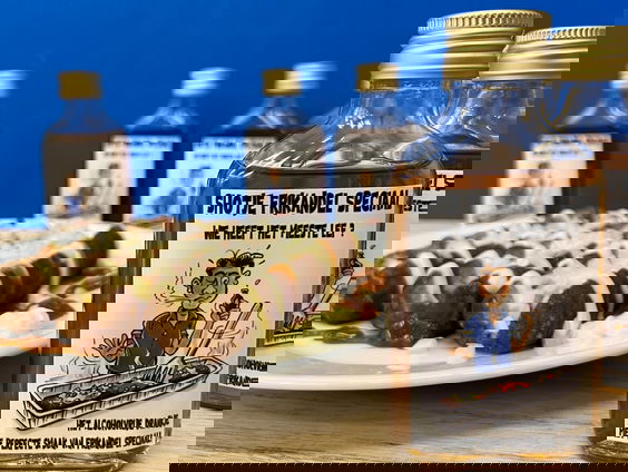 Nouja! Frikandel speciaal shotje blijkt tóch een 1 aprilgrap