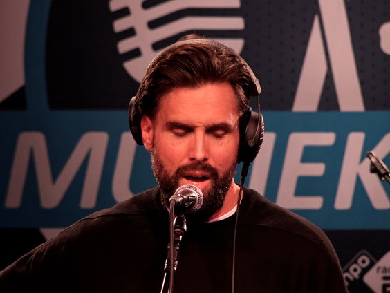 Nick Schilder - Realize | live in Muziekcafé