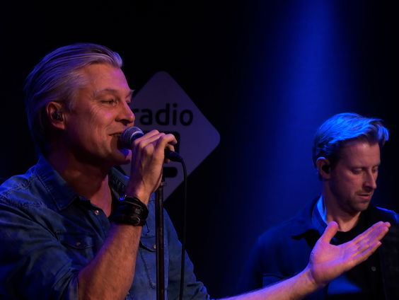 IOS - Dagen Als Deze | live in Muziekcafé