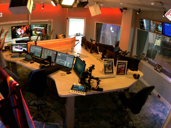 Er is niemand in het busje...