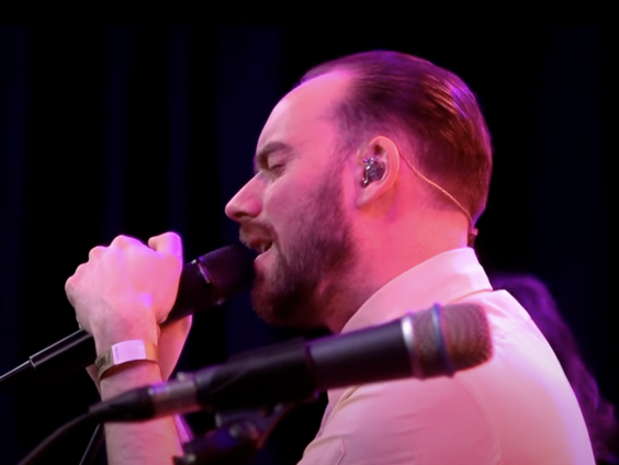 De Staat - Running Backwards Into The Future | live in Muziekcafé