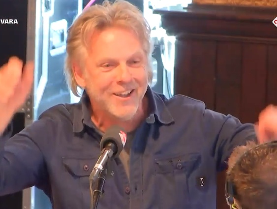 Documentairemaker Meinoud Sportel dook in het roemruchte verleden van FC Groningen en ontdekte het belang ...