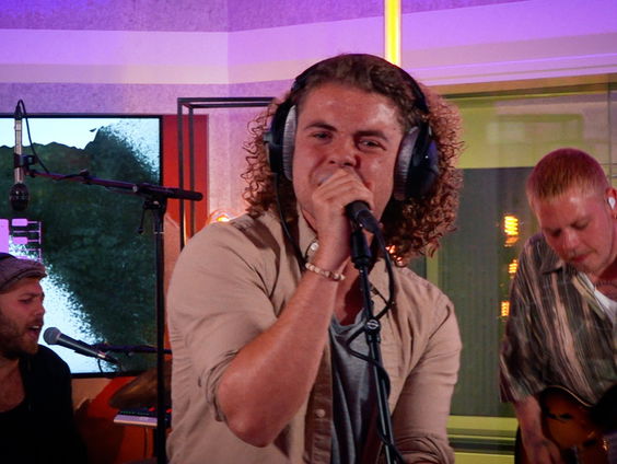 Boaz - Sweet Sweet Honey (Live @ Giel)