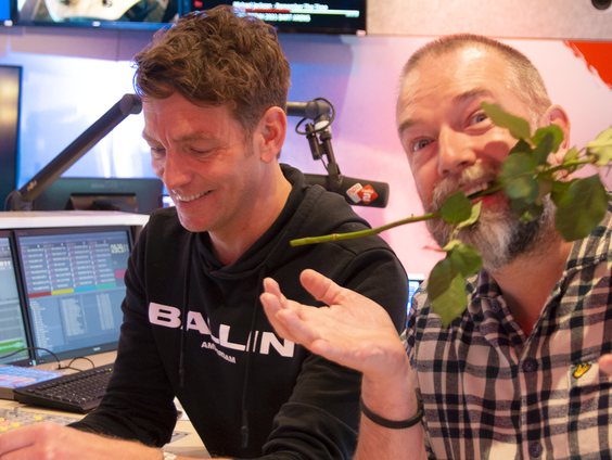 Jan-Willem en Jeroen zoeken de mooiste liefdeszin uit een liedje