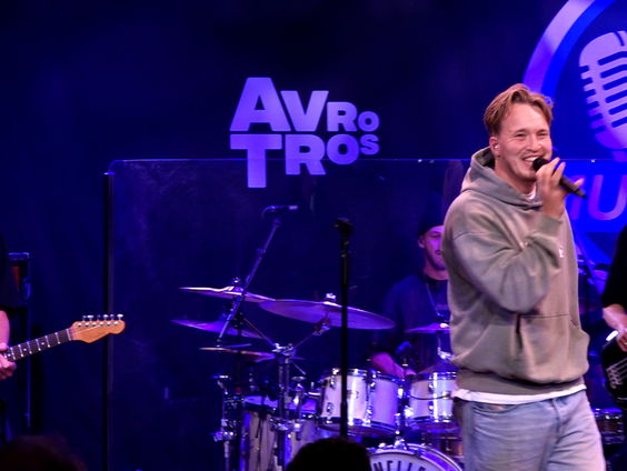 Snelle - Beatle & Een Stone | live in Muziekcafé