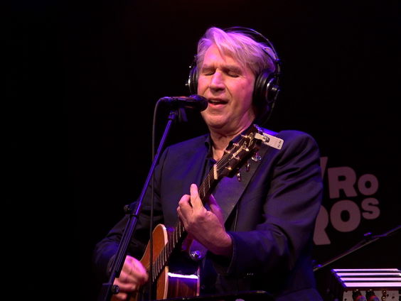 Frank Boeijen - Of Ligt Het Aan Mij live in Muziekcafé