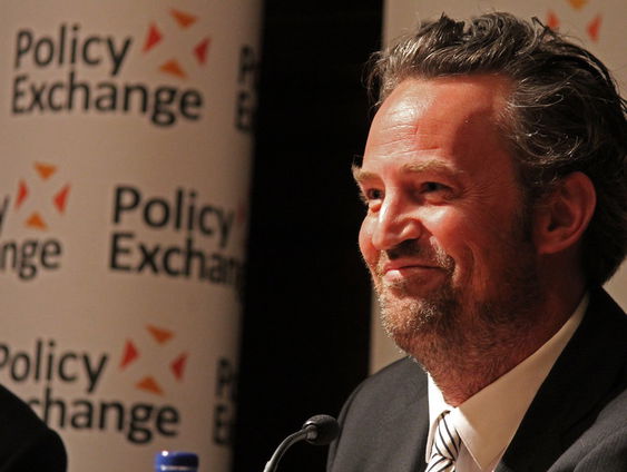 Jeroen van Inkel staat stil bij het overlijden van Matthew Perry uit Friends