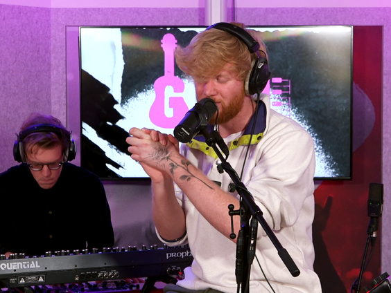 Joe Buck - Breakeven (The Script cover) (Live @ Giel)