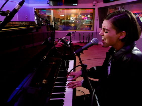 Inge Lamboo - Addicted To You (Avicii cover)