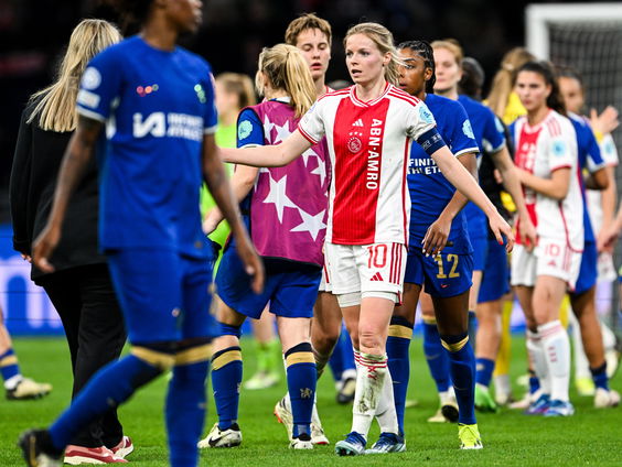 Ajax Vrouwen fan Melvin zet zich schrap voor return tegen Chelsea: "Wordt een zware wedstrijd"