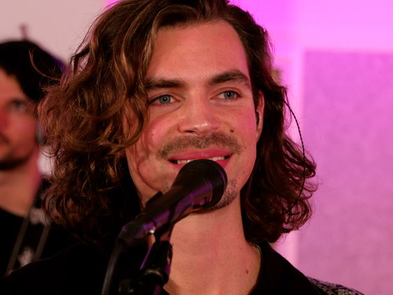 Dion Cooper - Blue Jeans (akoestisch) (Live @ Giel)