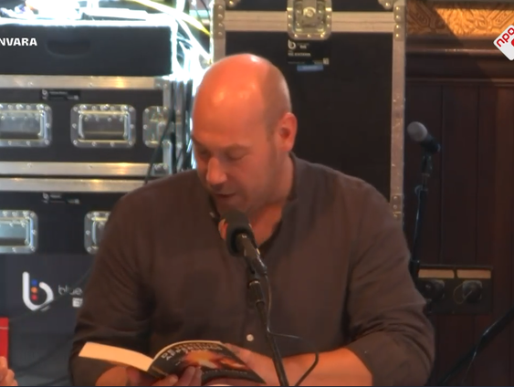 Coke bij de Hedelse fruithandel