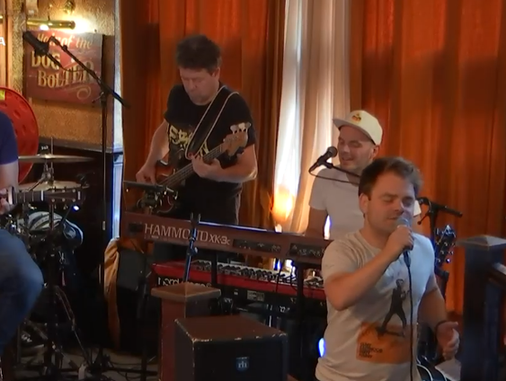 Lopen om stil te staan - Van Velzen