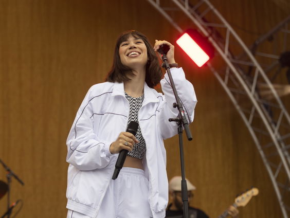 MEAU stapt zo als Ambassadeur van de Vrijheid de helikopter in: "Heel veel zin in"