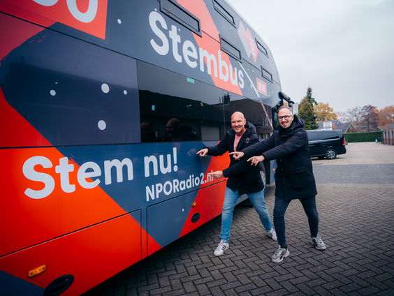 Bizar! Lucas kent de hele Top 2000 uit zijn hoofd!