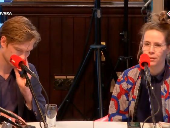 Journalist Geert Jan Hahn en de Nederlands-Oekraïens schrijfster Lisa Weeda praten ons bij over de laatst ...