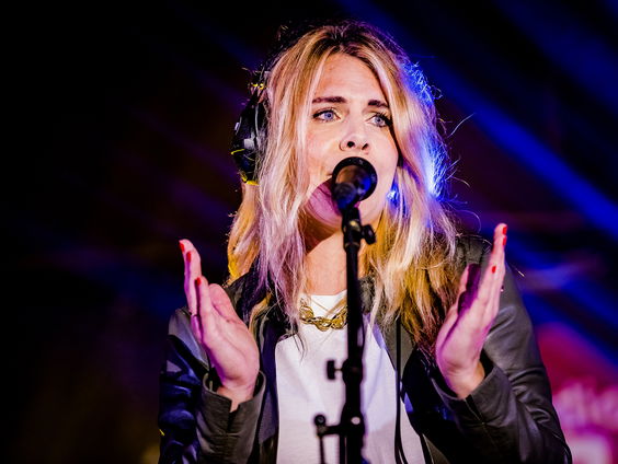 Dit is de positieve boodschap in de nieuwste single van Blackbird