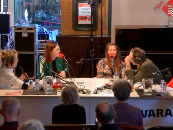 In Half Holland Dakloos gaat programmamaker Yora Rienstra op zoek naar de verhalen achter de woningnood