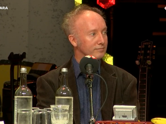 Vlak over de grens bij Groningen wordt de kleinste taal van Europa gesproken: het Saterfries. Henk Wolf h ...