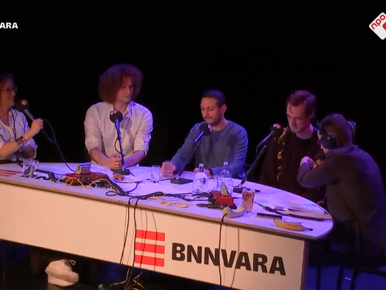 Said Al Hassnaoui, Tim Kroezen, en David Linszen maken zich op voor de finale van het Leids Cabaret Festival