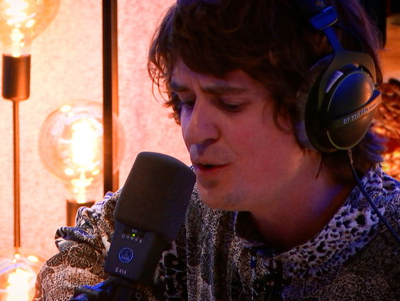 Midas - Out Of The Way (Live @ Giel)