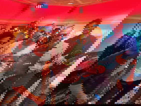 Mountaineer speelt 'Man-Made' (live @ Blokhuis)