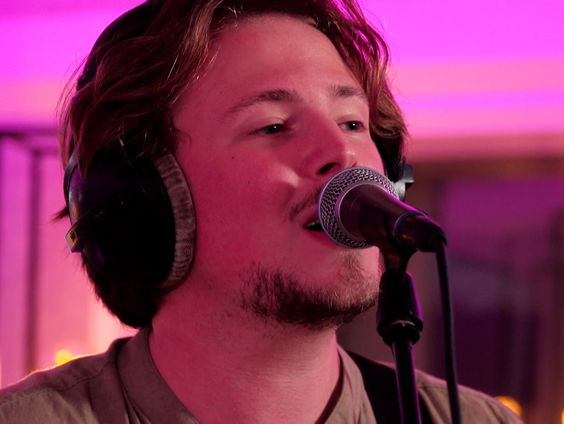 Oliver Pesch - Somewhere Only We Know (Keane cover) (Live @ Giel)