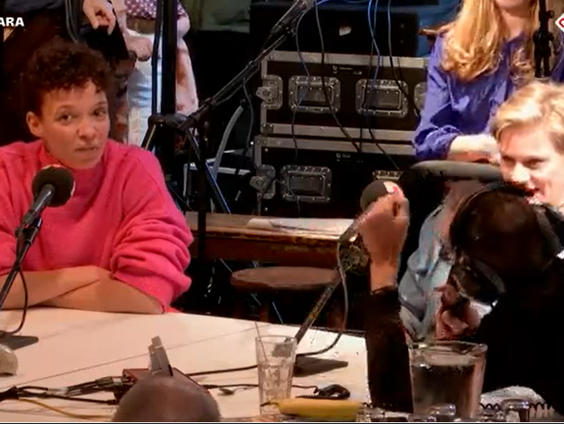 Maya van As en Brigitte van Bakel, cabaretduo Vlamousse, hebben rammelende eierstokken in hun voorstellin ...