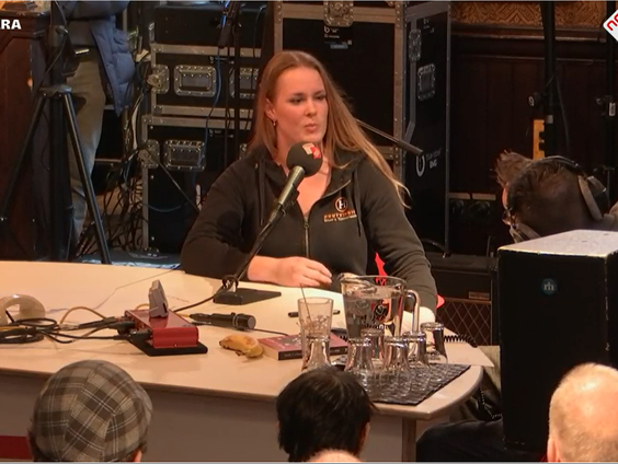 Timmervrouw Zoë Jongens vertelt waarom je juist NU moet kiezen voor een praktisch vak.