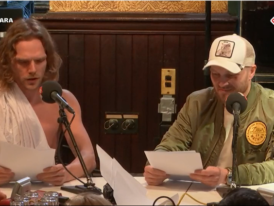 Cabaret: Jesus Christus en God schuiven aan