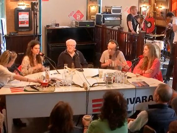 Anna Drijver, Anne-Goaitske Breteler en walvisvaarder Douwe maakten de podcast traanjagers, over de walvi ...