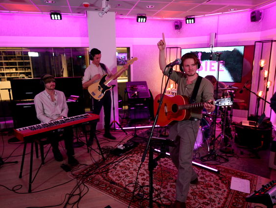 Oliver Pesch - You Found A Lover (Live @ Giel)