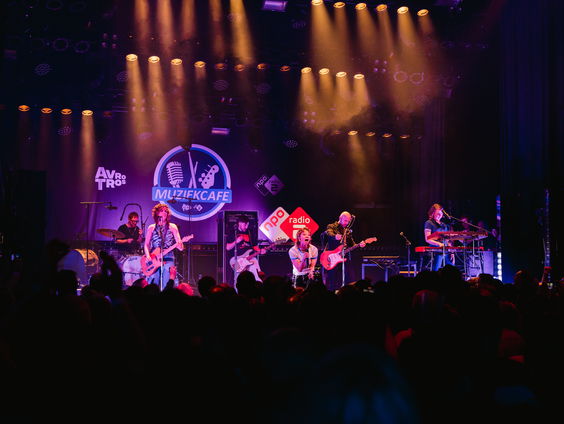 Krezip - Seventeen | live in Muziekcafé